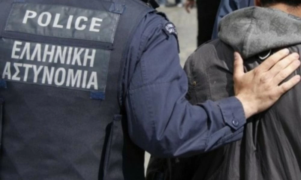 Πειραιάς: Συνελήφθησαν δύο αλλοδαποί για λαθρεμπόριο καπνού